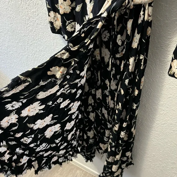 Elan International Maxi Wrap Dress - Picture 8 of 10
